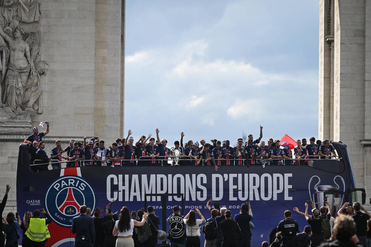 Sărbătoare la Paris după ce PSG a câștigat Liga Campionilor