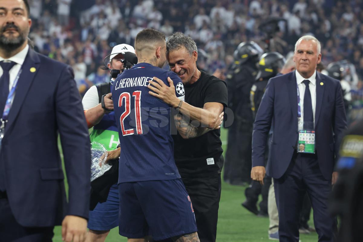 Luis Enrique, așa cum nu l-ai mai văzut, după triumful en fanfare din finala Ligii Campionilor: i-a dedicat victoria fiicei sale