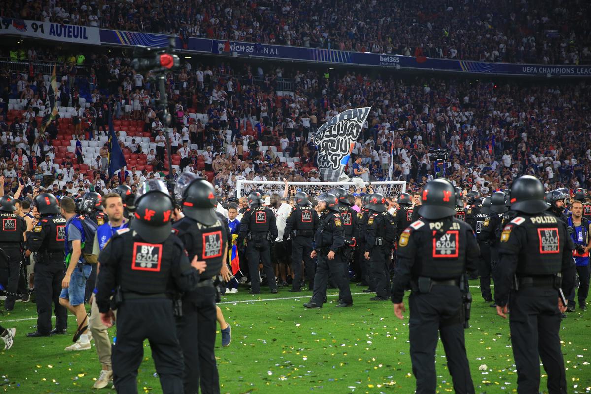 Mihai Stoica, reacție furibundă: „E prea mult să te ia ăia la mișto! Ciocu’ mic!”