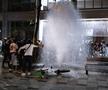 Tragedie la Paris: fanii au dat foc mașinilor » Doi suporteri au murit și un polițist e în comă