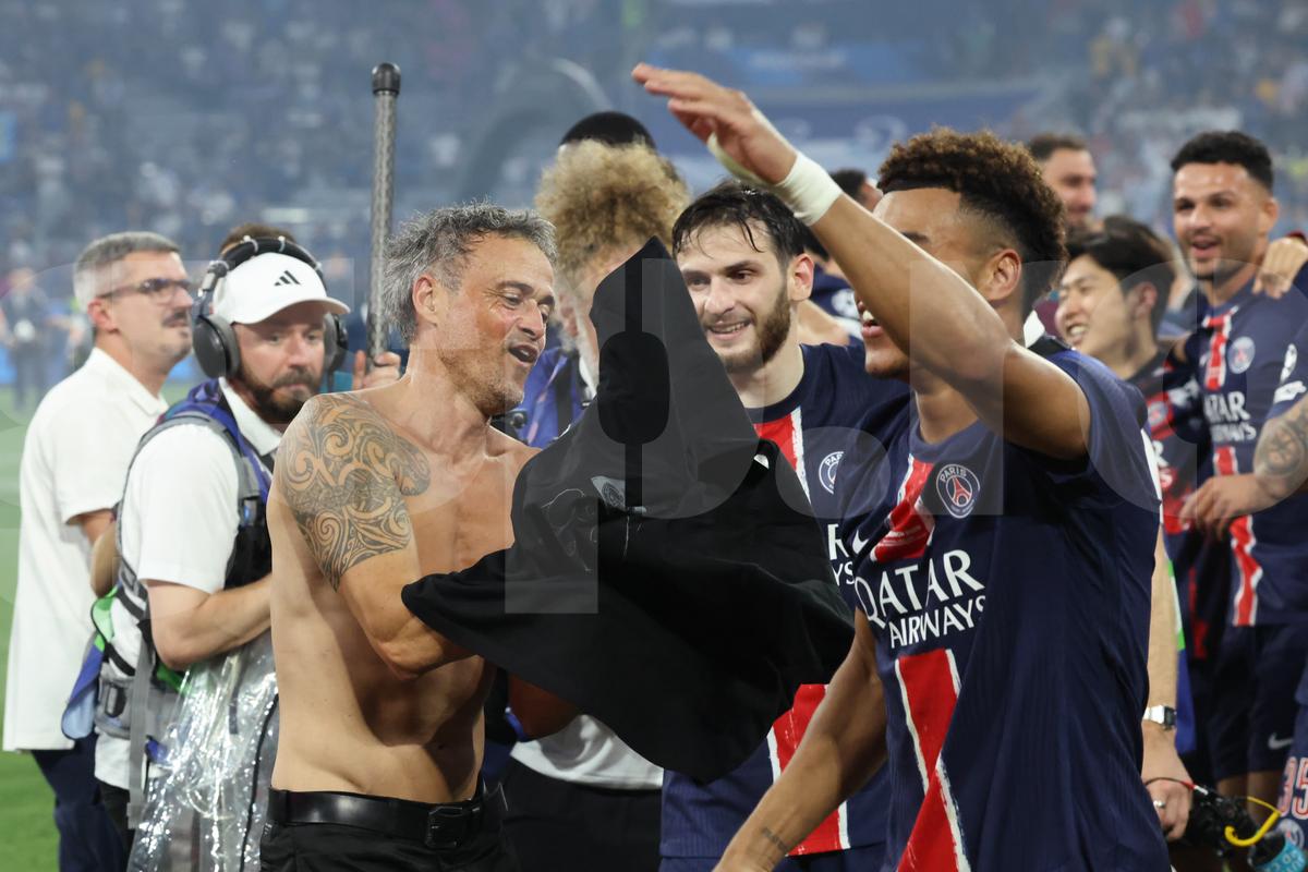 Imagini de la finalul partidei PSG - Inter 5-0