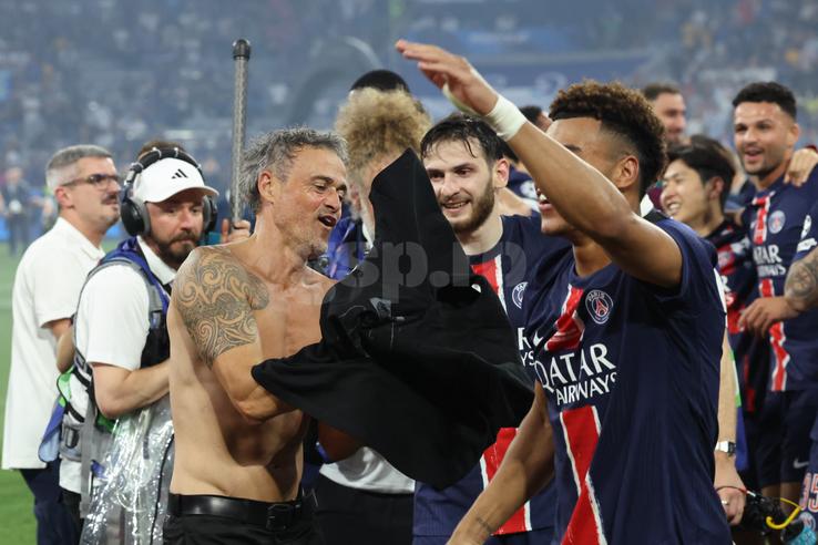 Imagini de la finalul partidei PSG - Inter Milano 5-0 FOTO: Ionuţ Iordache (GSP)