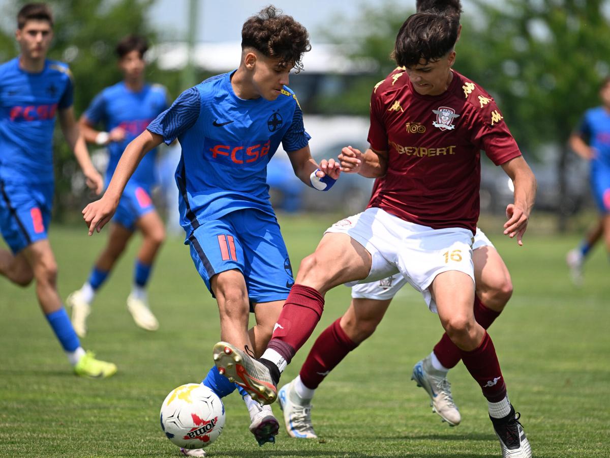 Rapid este noua campioană a Ligii Elitelor U16 după ce a învins FCSB în finala campionatului