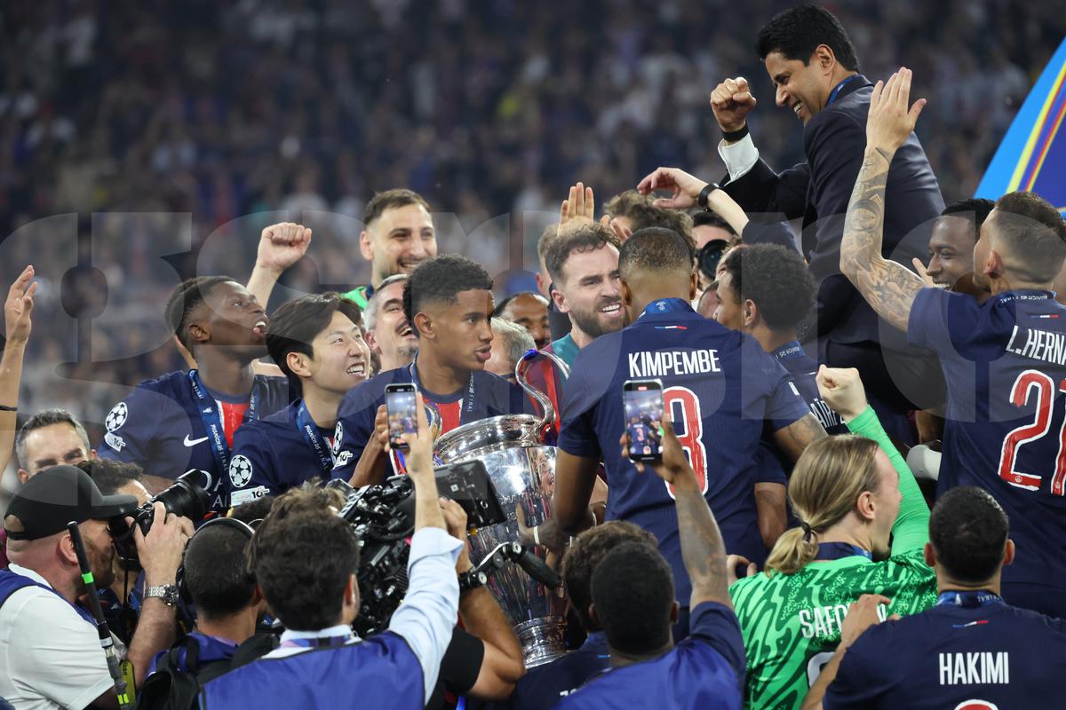 Imagini de la finalul partidei PSG - Inter 5-0