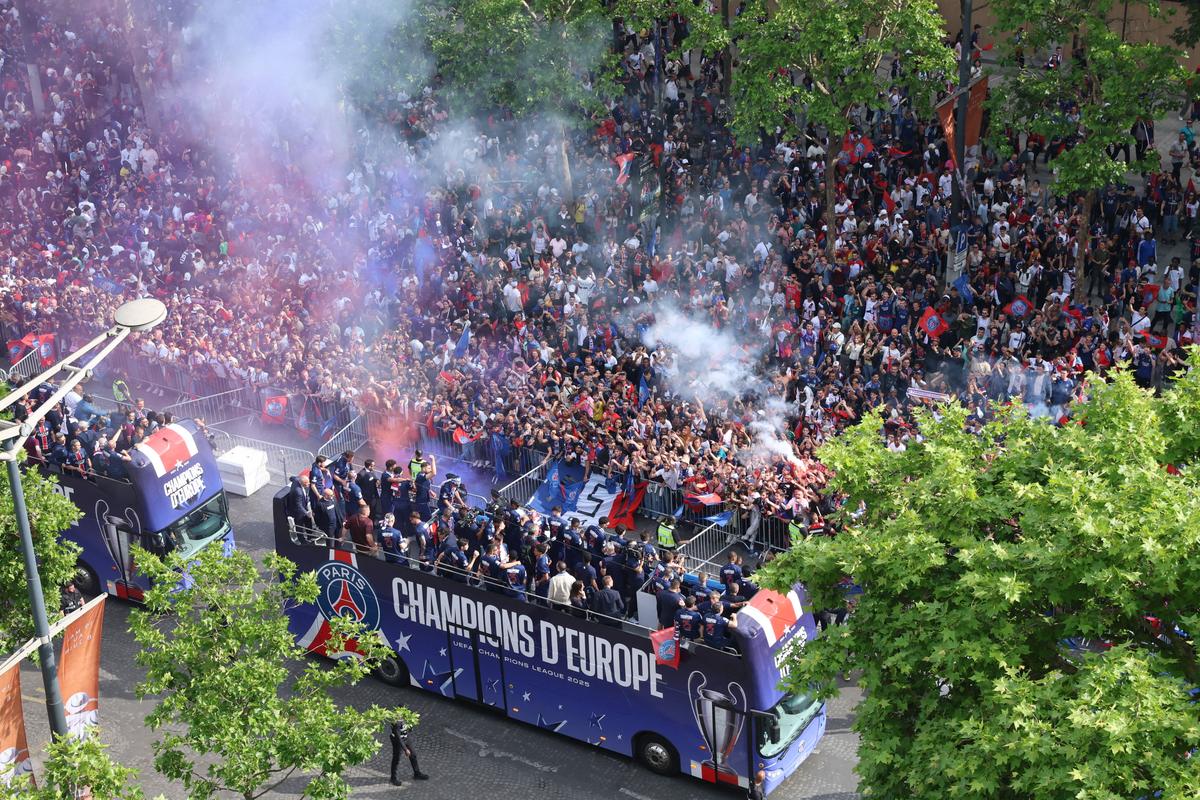 Sărbătoare la Paris după ce PSG a câștigat Liga Campionilor
