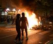 Emmanuel Macron a condamnat incidentele violente din Paris: „Vom urmări, vom pedepsi, vom fi neobosiți”
