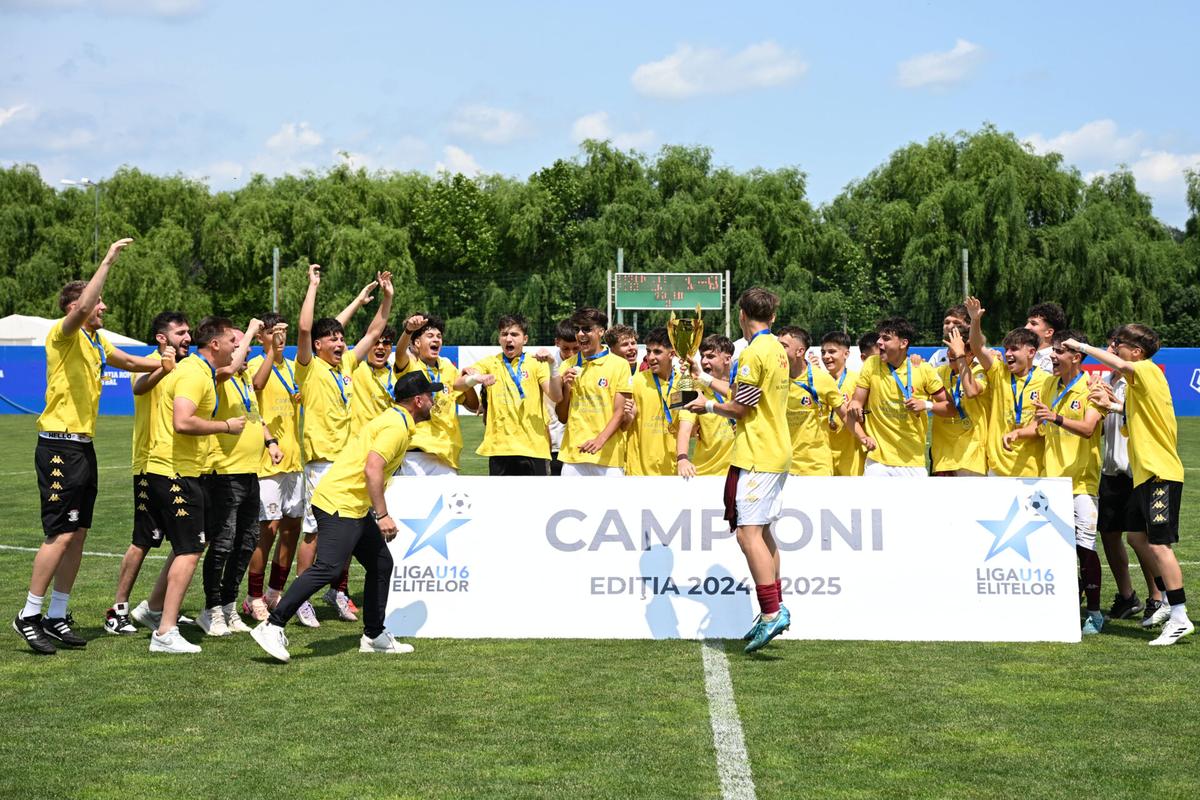 Rapid este noua campioană a Ligii Elitelor U16 după ce a învins FCSB în finala campionatului