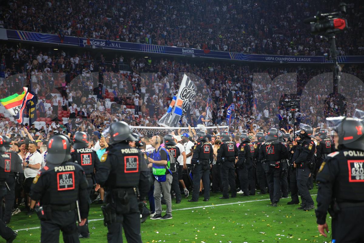 Imagini de la finalul partidei PSG - Inter 5-0