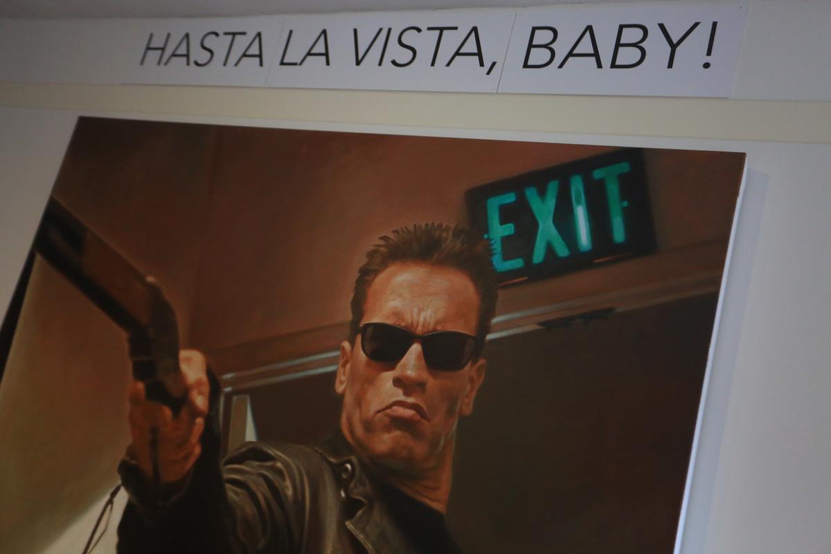 Casa lui Arnold Schwarzenegger, la 45 de minute de România U21 » Trei lumi într-una și peste 1000 de obiecte unicat în arhiva intimă a „Terminatorului”