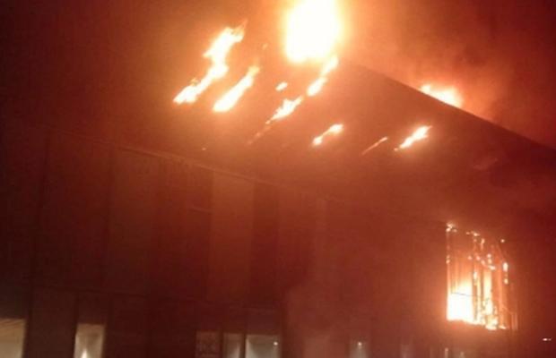 Incendiu la baza de antrenament a Fiorentinei » Patru jucători au fost transportați la spital