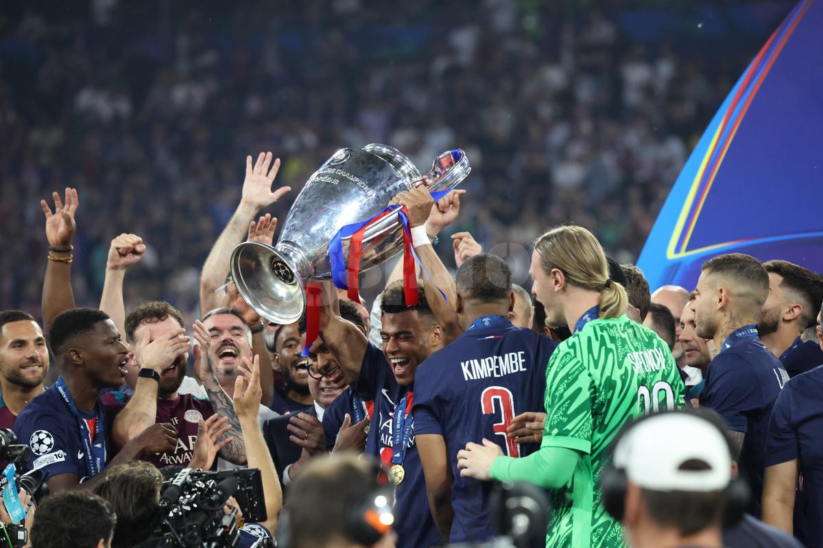 Imagini de la finalul partidei PSG - Inter 5-0