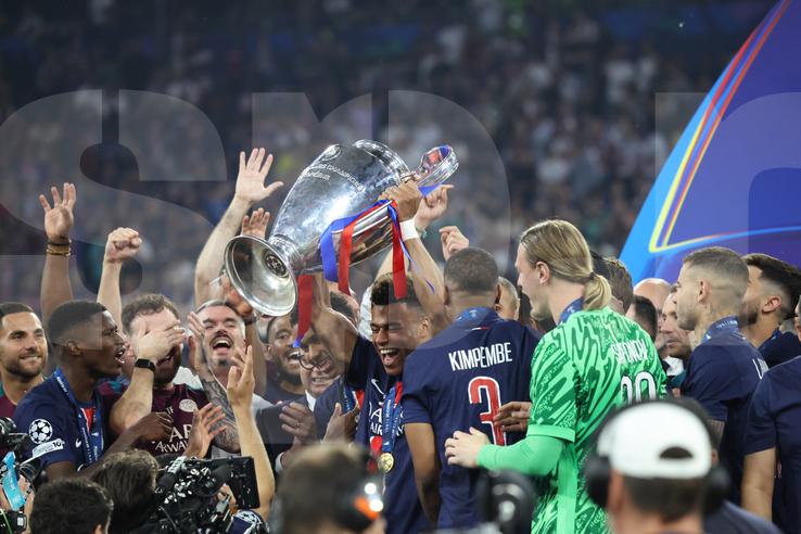 Imagini de la finalul partidei PSG - Inter Milano 5-0 FOTO: Ionuţ Iordache (GSP)