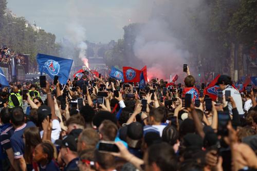 Sărbătoare la Paris după ce PSG a câștigat Liga Campionilor. FOTO: Imago Images