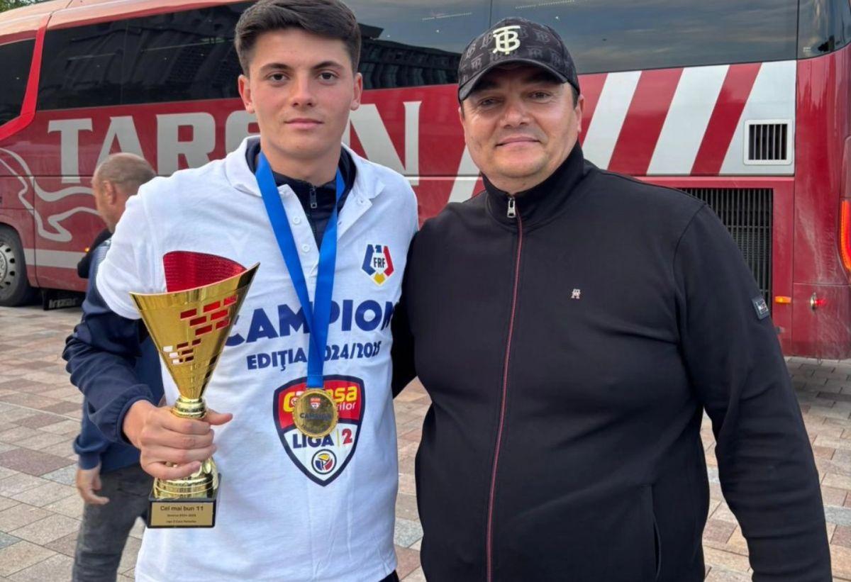 Mario Tudose, fundașul de 20 de ani școlit la Benfica și pasionat de pescuit
