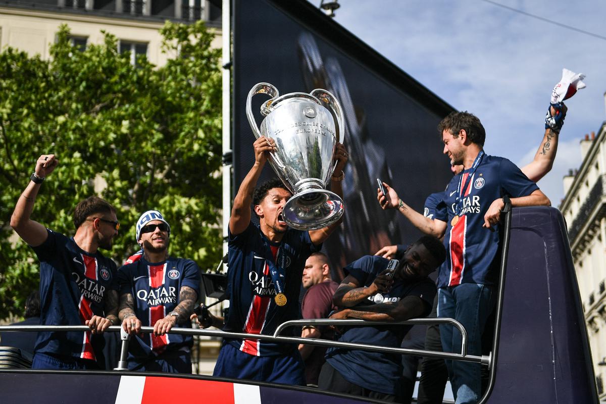 Sărbătoare la Paris după ce PSG a câștigat Liga Campionilor