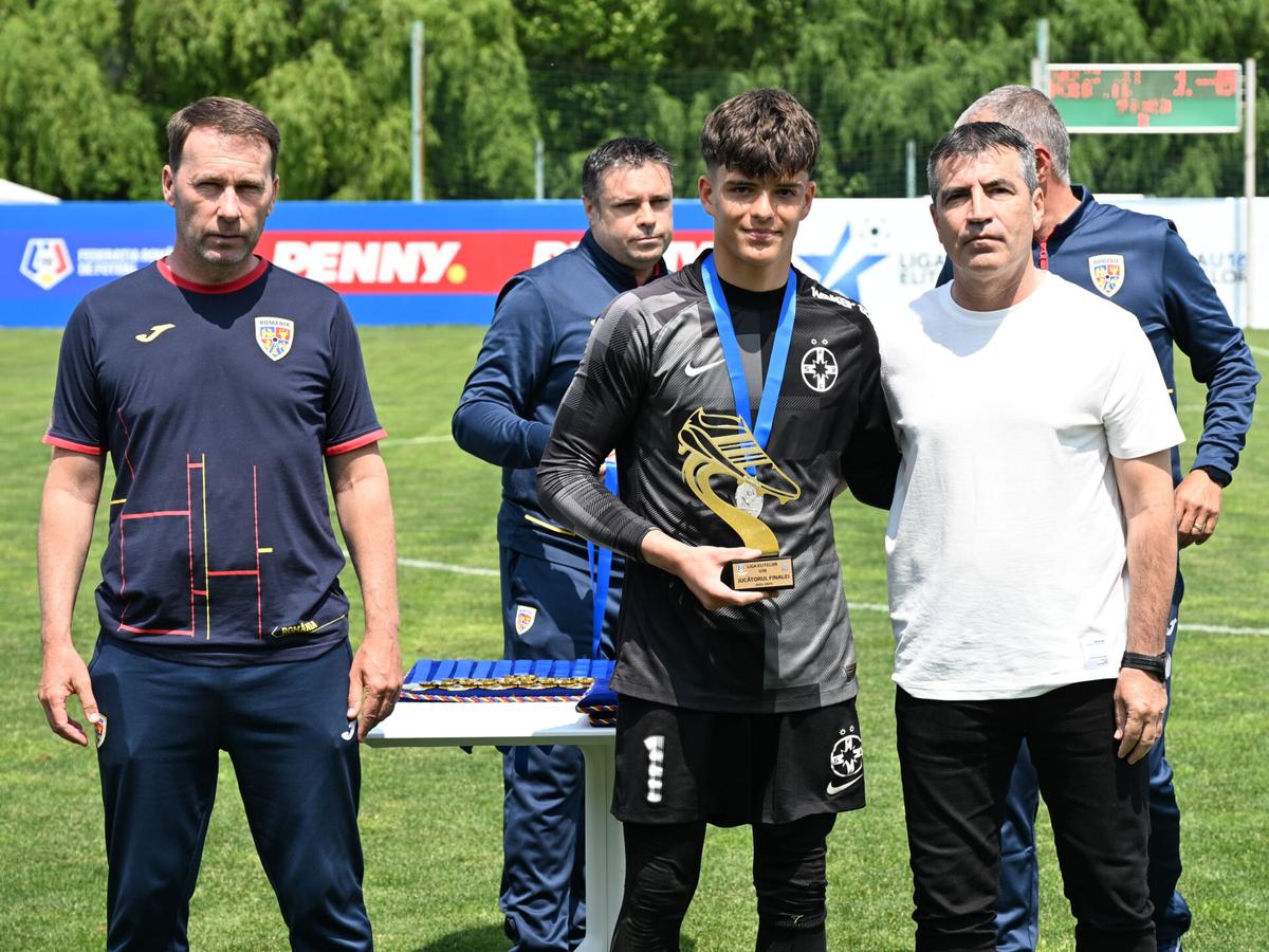 Rapid este noua campioană a Ligii Elitelor U16 după ce a învins FCSB în finala campionatului