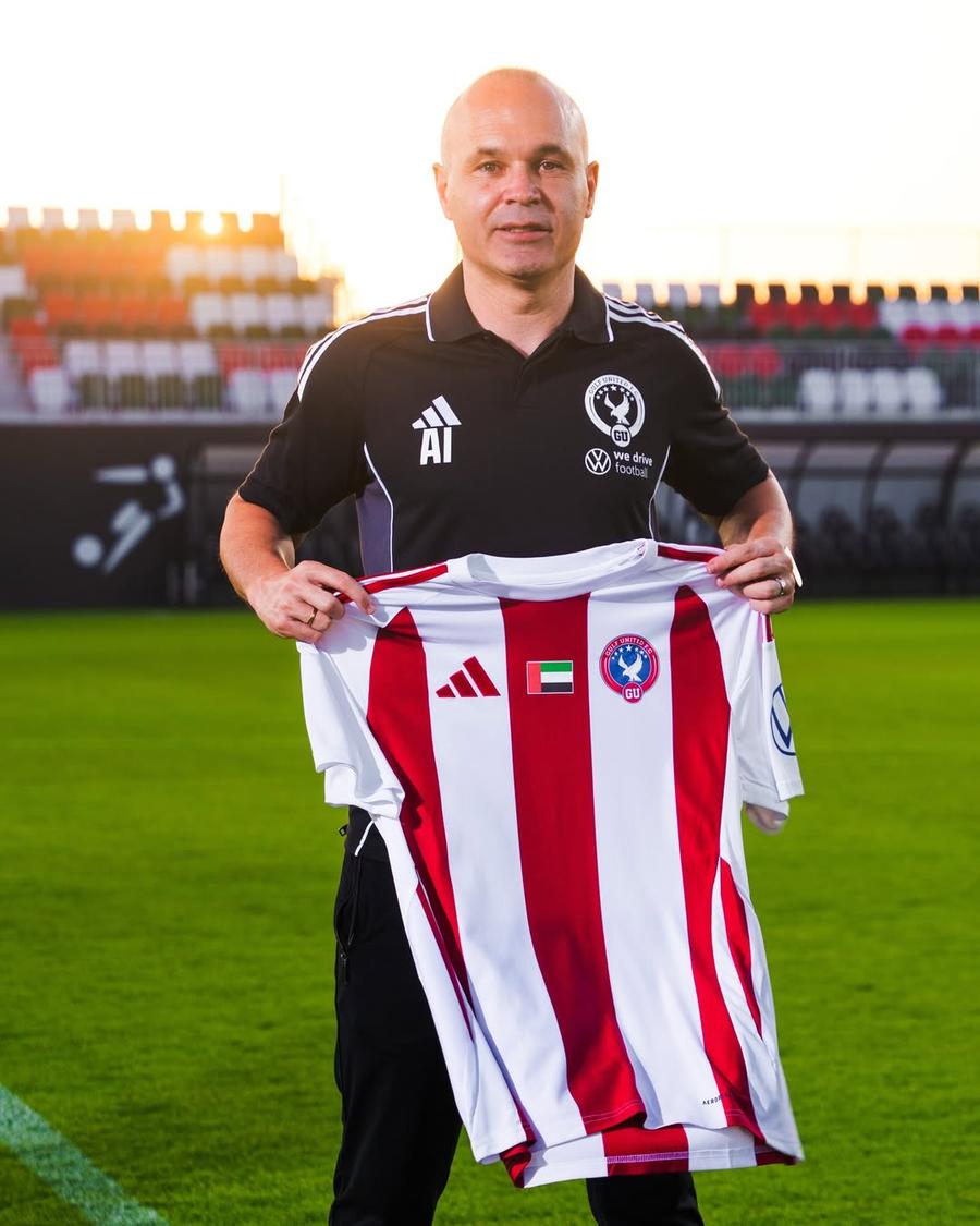 Andres Iniesta a semnat și va antrena prima echipă din carieră!