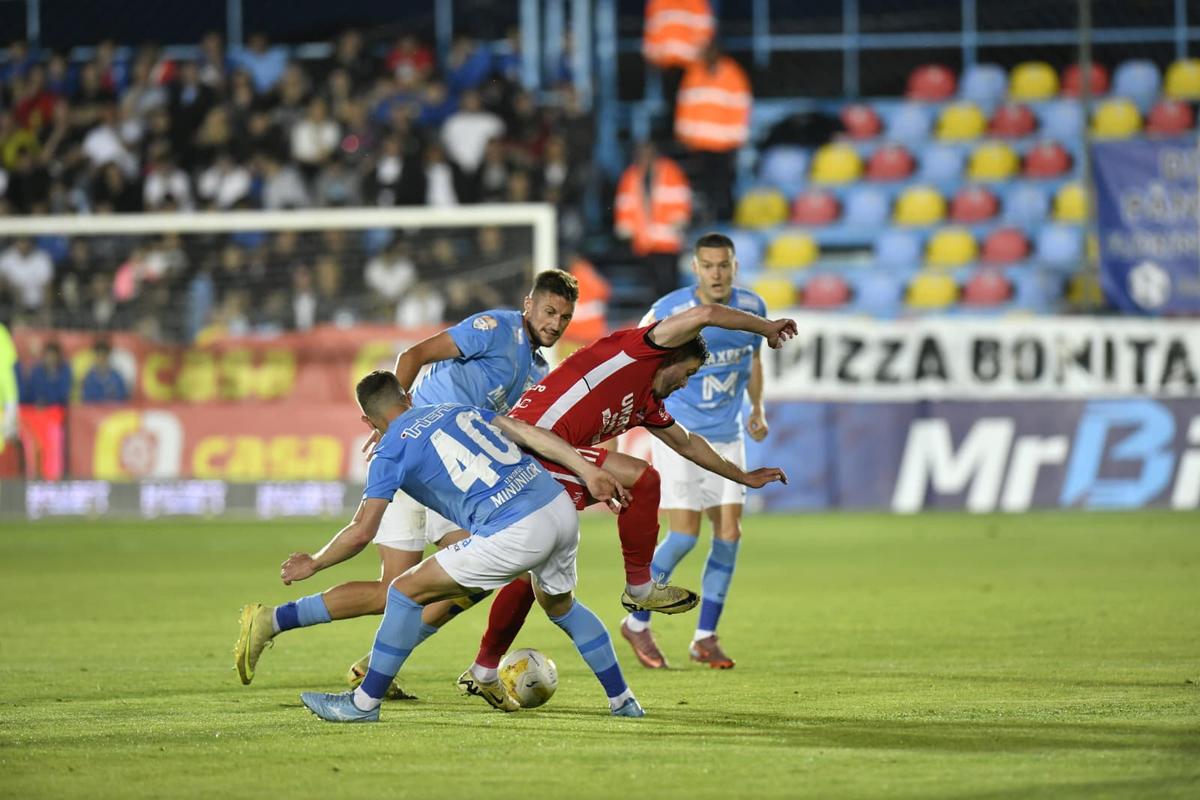 Hermannstadt RETROGRADEAZĂ în Liga a 2-a, FC Voluntari se întoarce în Superligă » Arbitrul a pus umărul serios la stabilirea rezultatului