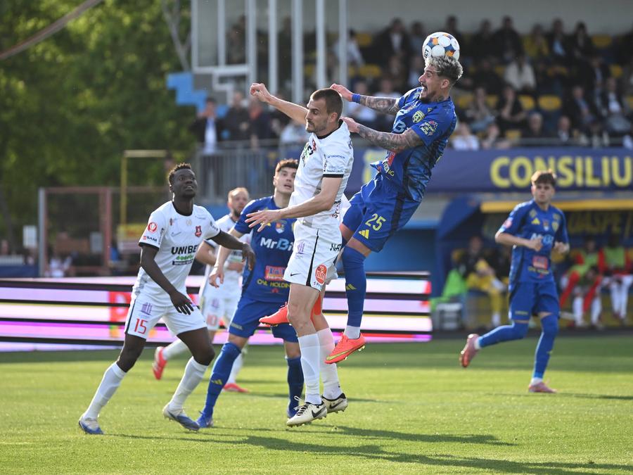 Fotbalistul din Superliga, suspect într-un dosar gigant de evaziune fiscală: prejudiciu de 3,5 milioane de euro