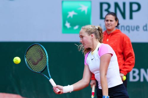 Mirra Andreeva a început colaborarea cu Conchita Martinez în 2024 Foto: Imago Images