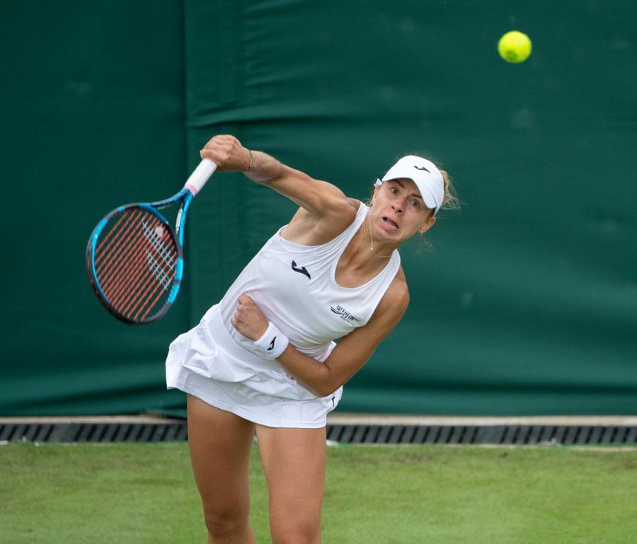 Magda Linette e în turul 3 la Wimbledon Wimbledon, un coșmar pentru favorite! 5 jucătoare din TOP 10, eliminate în 4 zile