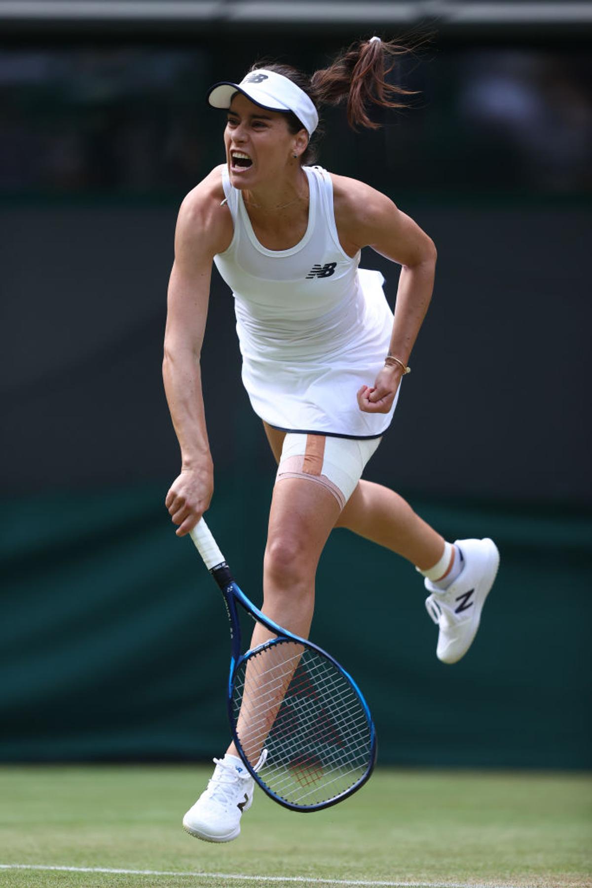 Emma Răducanu a obținut victoria carierei la Wimbledon și o înfruntă pe Sorana Cîrstea » Legătura cu România: „Iubesc mâncarea pe care o face mamaia”