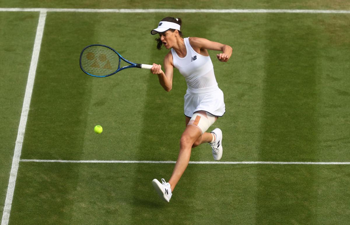 Azarenka a fost învinsă de Cîrstea și a avut o reacție incredibilă în timpul conferinței de presă » A rostit doar 13 cuvinte, iar moderatorul a intervenit: „Să ne oprim aici”