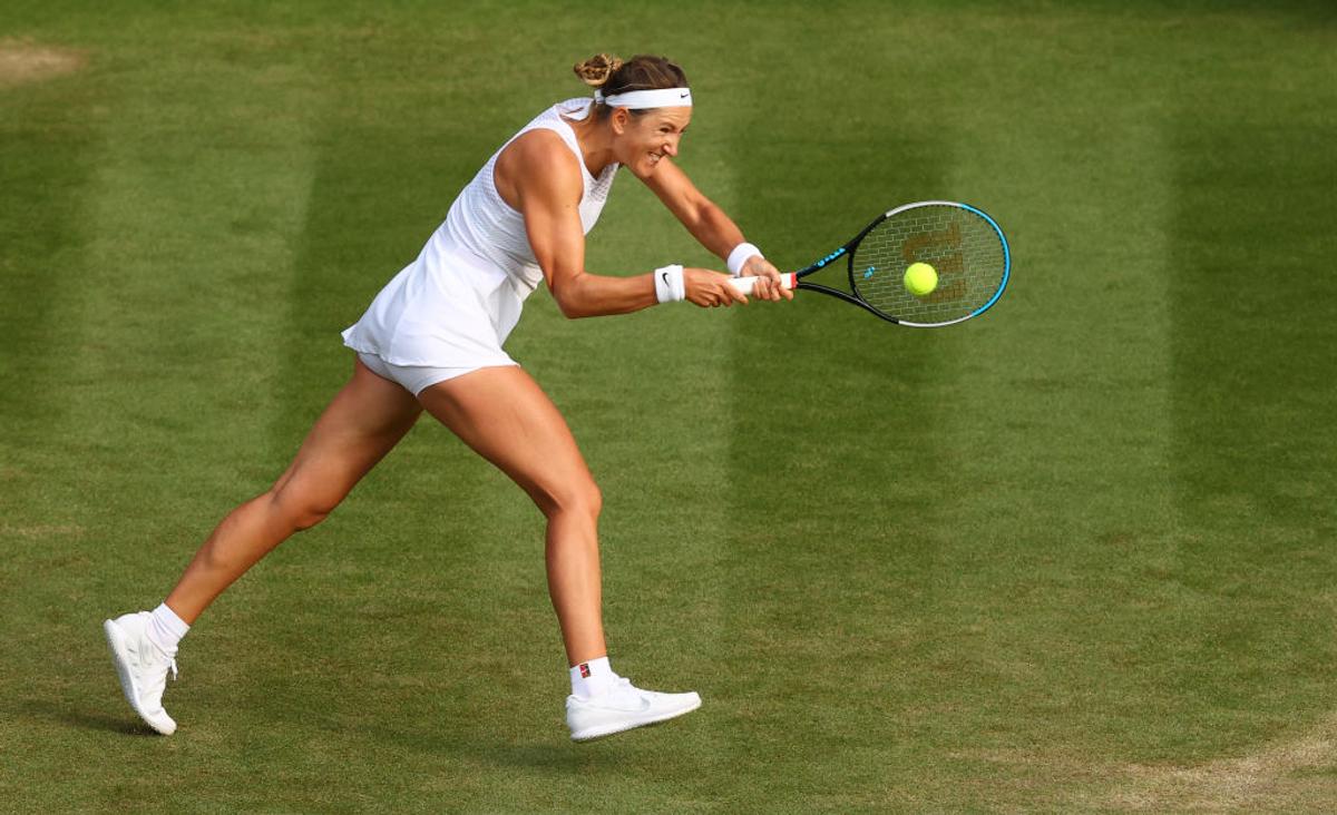 Emma Răducanu a obținut victoria carierei la Wimbledon și o înfruntă pe Sorana Cîrstea » Legătura cu România: „Iubesc mâncarea pe care o face mamaia”