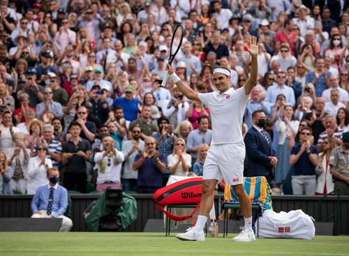 Roger Federer (39 de ani, 8 ATP) l-a învins pe Richard Gasquet (35 de ani, 56 ATP), scor 7-6(1), 6-1, 6-4 și s-a calificat în turul 3 la Wimbledon 2021.