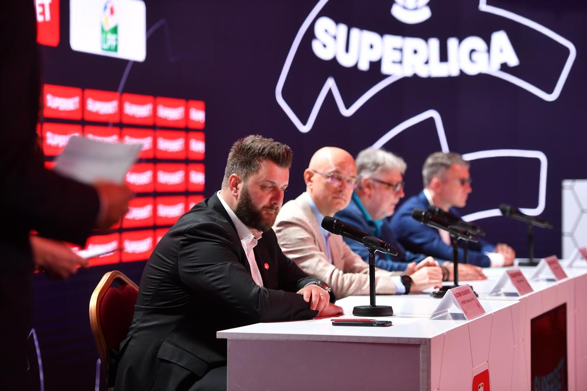 Mai mulți bani pentru Liga 1 » Cum va arăta noul contract pentru drepturile TV + Cluburile pot obține un bonus