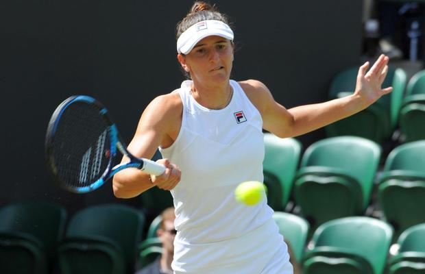 Irina Begu, eliminată de Jelena Ostapenko în turul III la Wimbledon » Românca a luat primul set, dar letona s-a dezlănțuit apoi