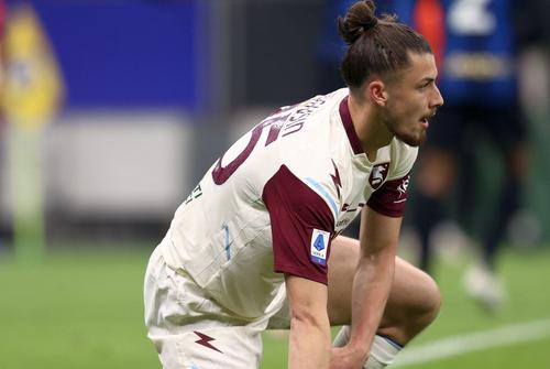 Radu Drăgușin a jucat în acest sezon la Salernitana // Foto: Imago