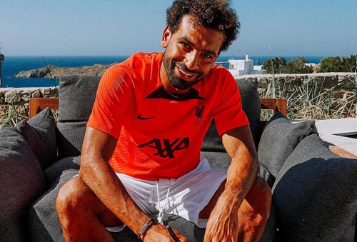 Mohamed Salah (30 de ani, extremă dreapta) a semnat prelungirea contractului cu Liverpool.