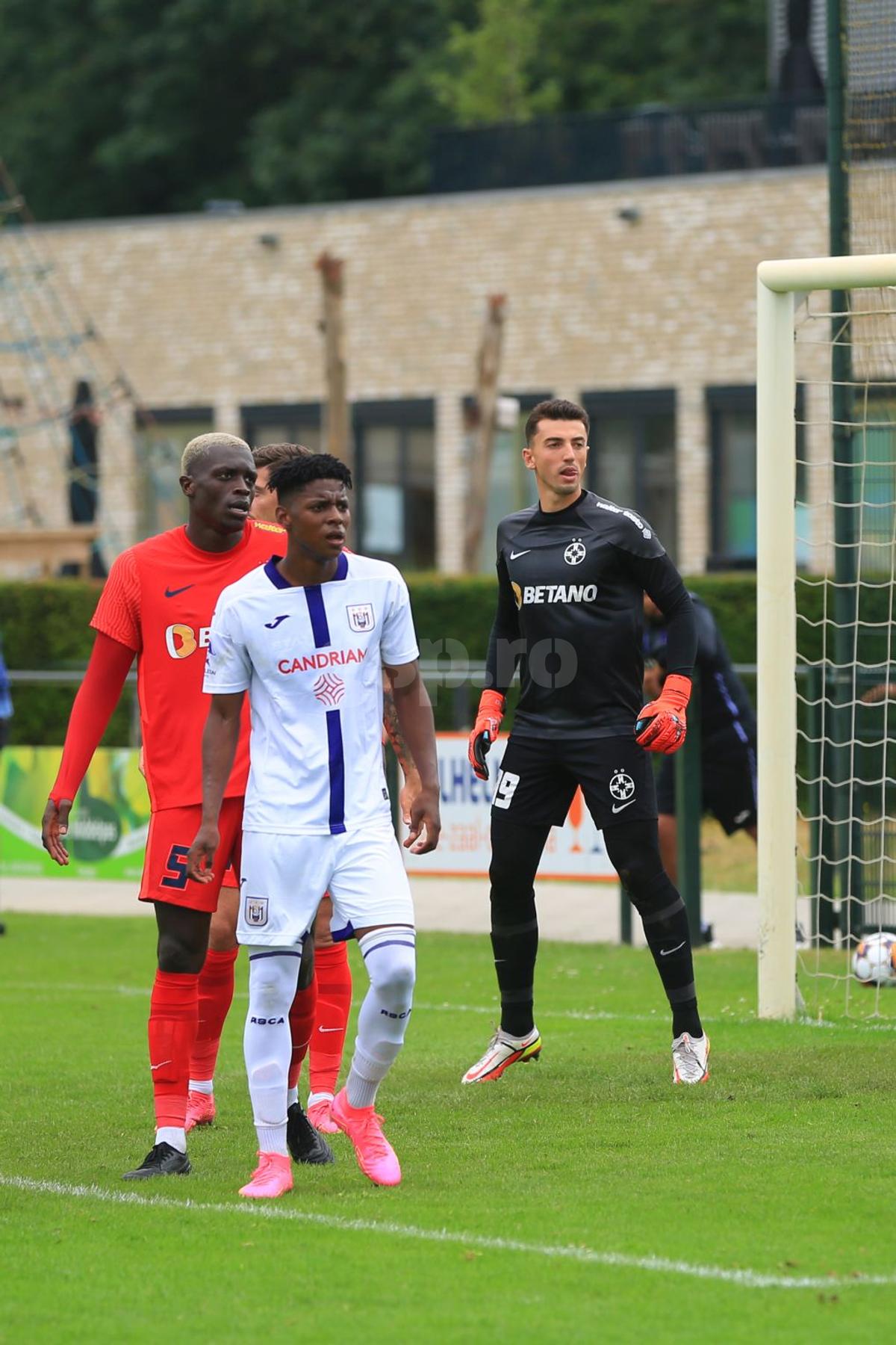 Cum s-a descurcat FCSB cu Anderlecht » Echipa GSP din Olanda a analizat fiecare jucător: doi MVP de nota 8, o mare dezamăgire + un debut ratat