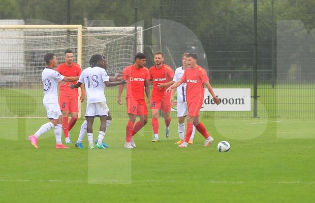Nervi și scandal pe teren în FCSB - Anderlecht! Gestul lui Florinel Coman a provocat furia belgienilor
