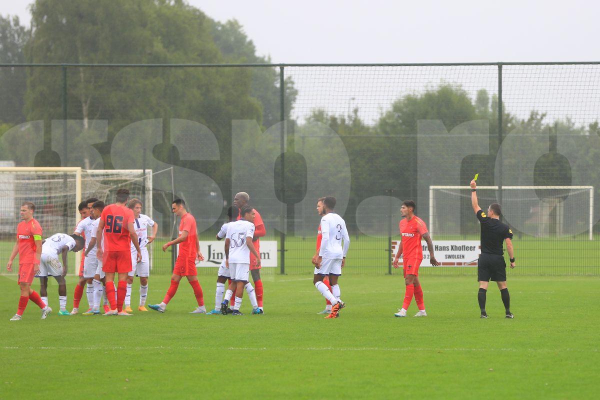 Despărțire cu lacrimi în ochi. Imagini emoționante de la plecarea de acasă a noului fotbalist de la FCSB: „Se întâmplă! Băiatul nostru ne părăsește...”