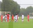 Despărțire cu lacrimi în ochi. Imagini emoționante de la plecarea de acasă a noului fotbalist de la FCSB: „Se întâmplă! Băiatul nostru ne părăsește...”