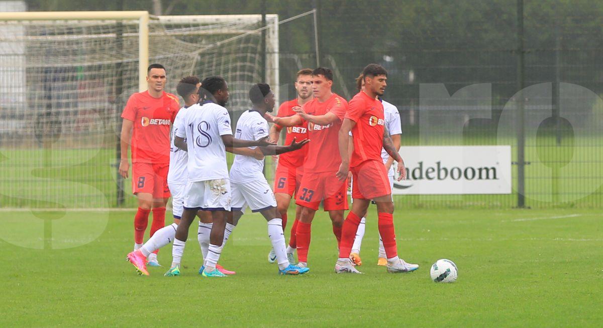 Despărțire cu lacrimi în ochi. Imagini emoționante de la plecarea de acasă a noului fotbalist de la FCSB: „Se întâmplă! Băiatul nostru ne părăsește...”