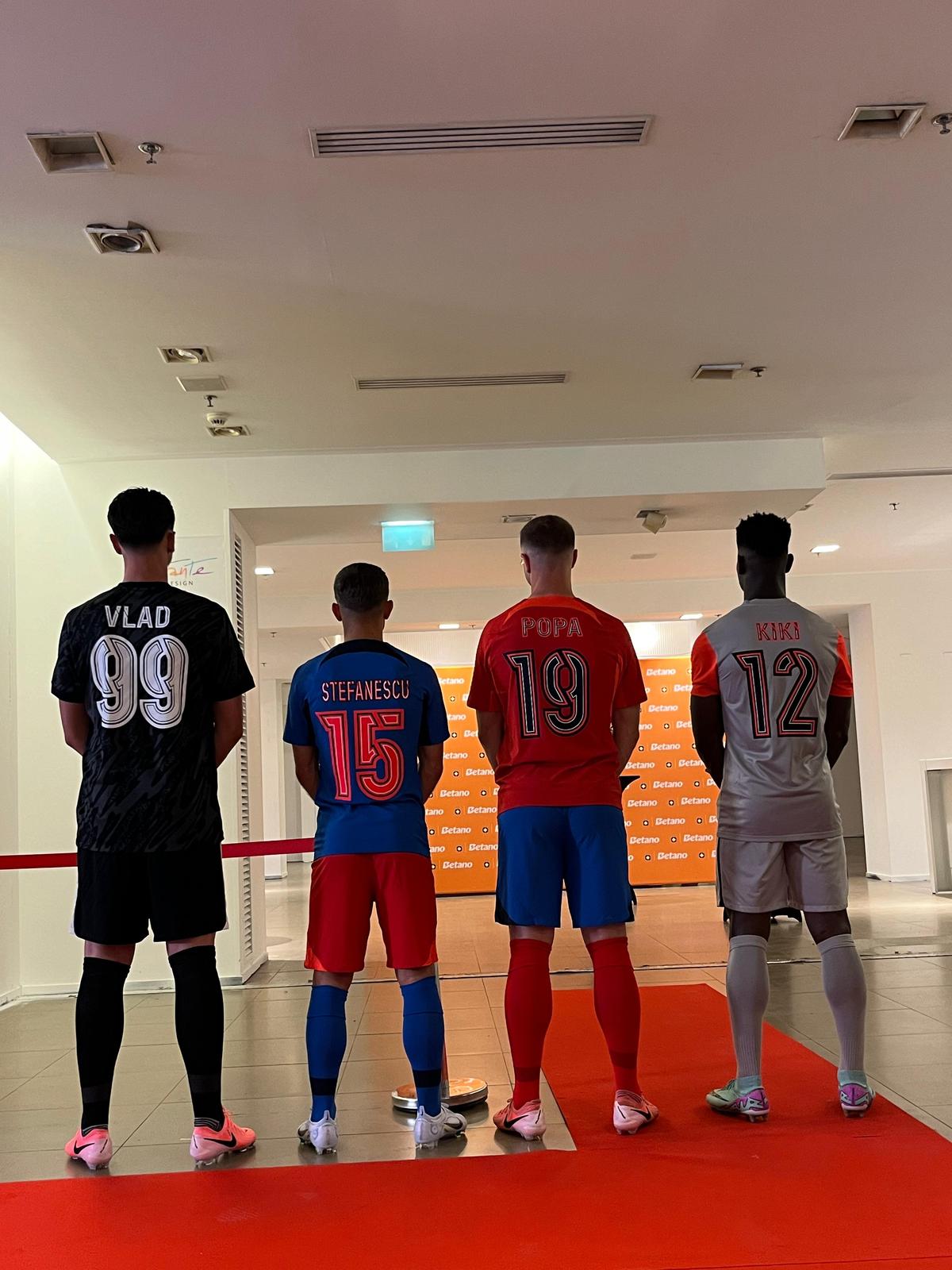FCSB și-a prezentat noul echipament pentru sezonul 2024-2025 » Fostul dinamovist Daniel Popa a pupat sigla noului club