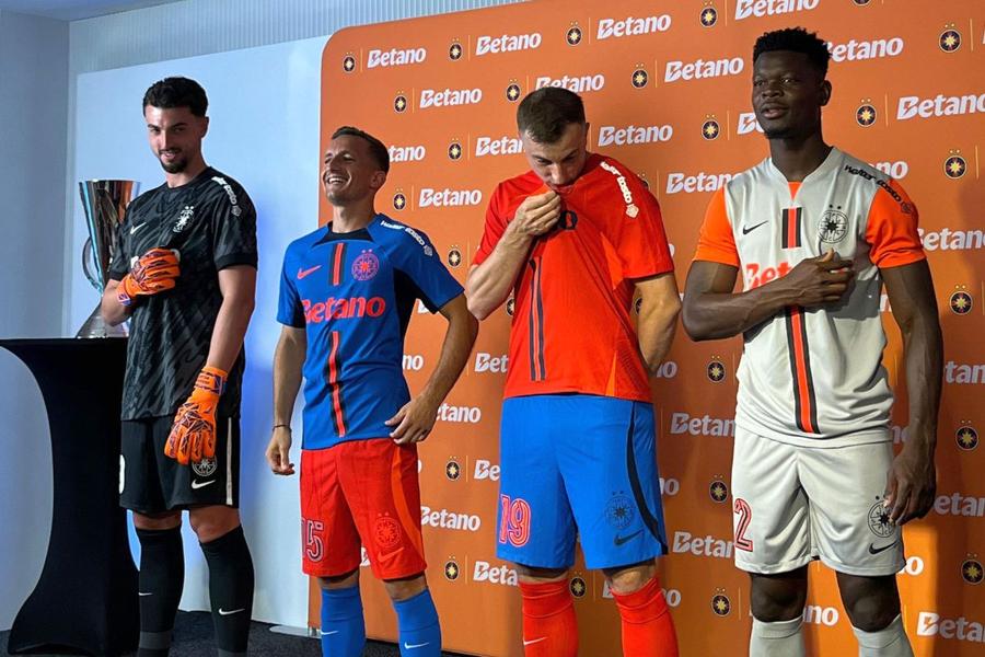 Echipamentele FCSB din sezonul 2024-2025, comparate de fanii CSA Steaua cu cele ale „militarilor” Steaua și-a prezentat noile echipamente, iar suporterii au reacționat virulent: „Oribile, exact ca și conducerea!” + „O copie tristă a echipamentului FCSB”