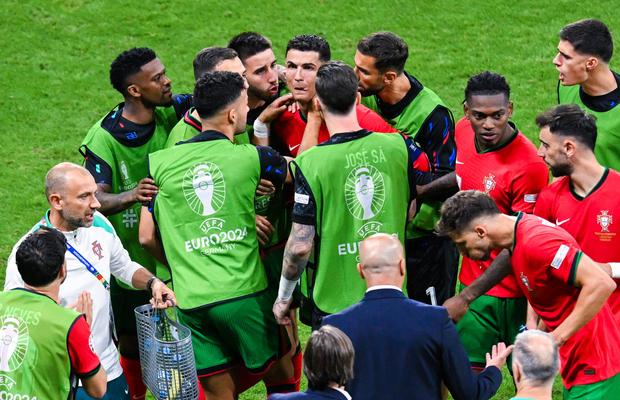 Portugalia, calificare în lacrimile lui Cristiano Ronaldo » Urmează un „sfert” incendiar la Euro 2024