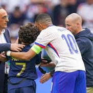 Kylian Mbappe și momentul în care se fotografiază alături de micuțul său fan / Sursă foto: Imago Images