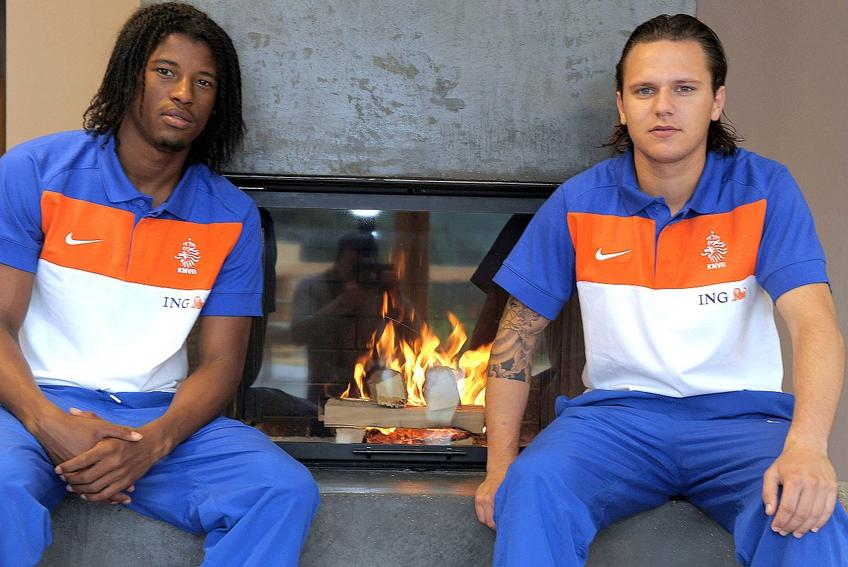 Ricky van Haaren, aici lângă Wijnaldum, a fost abonat la toate reprezentativele de juniori ale Olandei / Sursă foto: Imago Images