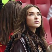Michele, soția lui De Bruyne, a fost în atenția fotografilor prezenți la Dusseldorf / FOTO: Imago