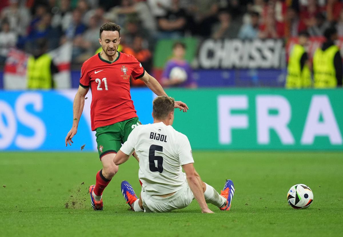 „Ce notă ai da evoluțiilor tale?” » Starul lui Guardiola, luat la întrebări înainte de Portugalia - Franța