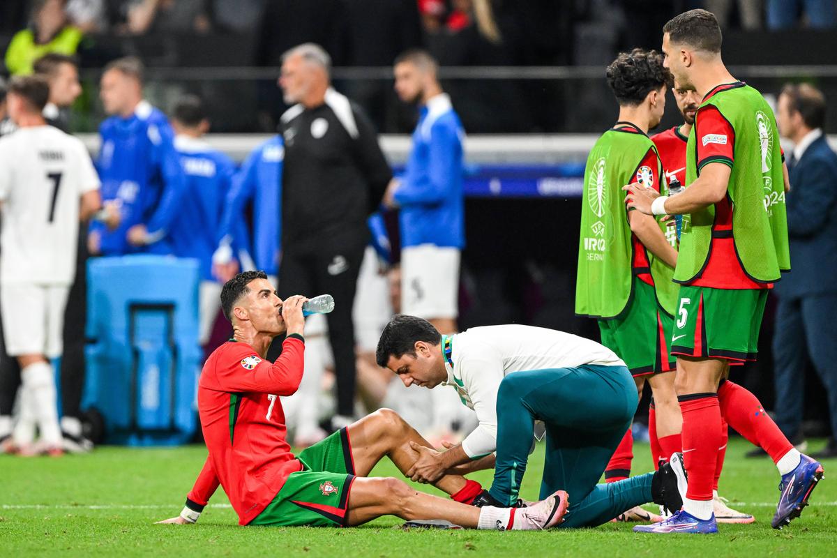 „Ce notă ai da evoluțiilor tale?” » Starul lui Guardiola, luat la întrebări înainte de Portugalia - Franța