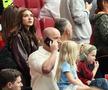 Michele, soția lui De Bruyne, a fost în atenția fotografilor prezenți la Dusseldorf / FOTO: Imago