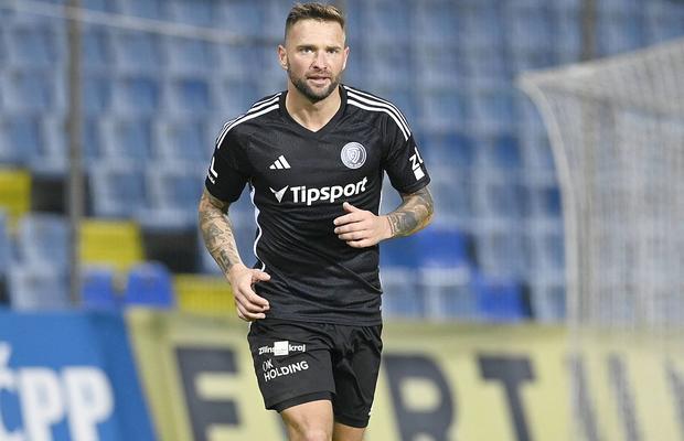 Transfer spectaculos în Liga 2 » Au adus fotbalistul străin cu peste 380 de meciuri în prima ligă din Cehia