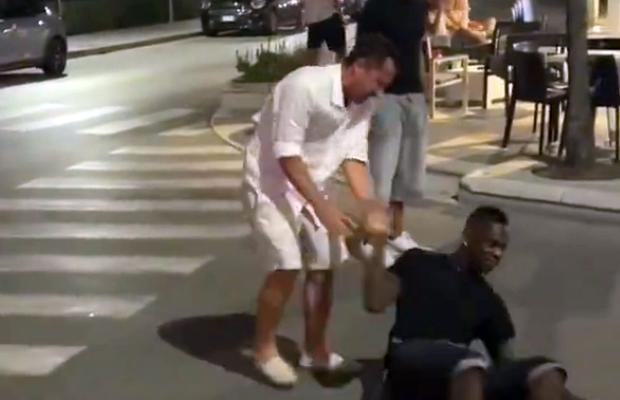Mario Balotelli, protagonistul unor imagini JENANTE » Nu s-a mai putut ține pe picioare în seara în care Italia a părăsit Euro 2024