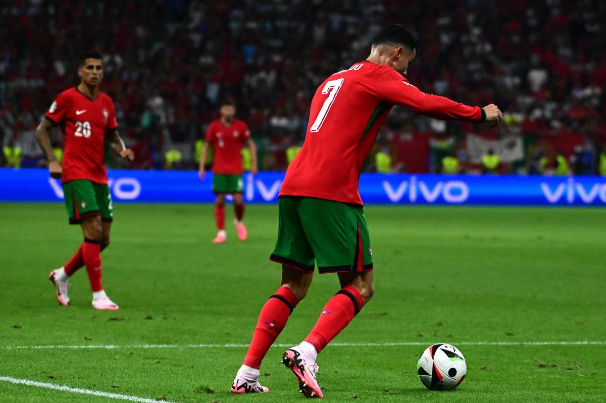 „Ce notă ai da evoluțiilor tale?” » Starul lui Guardiola, luat la întrebări înainte de Portugalia - Franța